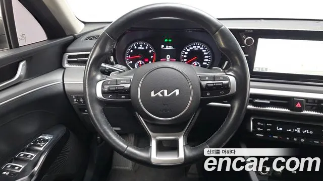 Kia K5 Generation 3 — Фото автомобиля 13