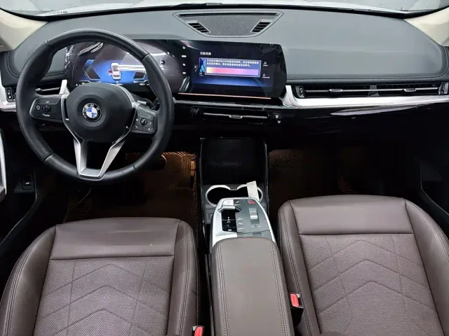 BMW X1 — Фото автомобиля 13