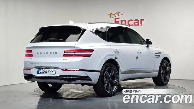 Фотография автомобиля — Genesis GV80 2.5T Бензин AWD