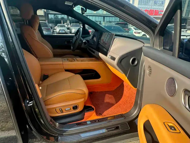 Li Auto i6 — Фото автомобиля 7