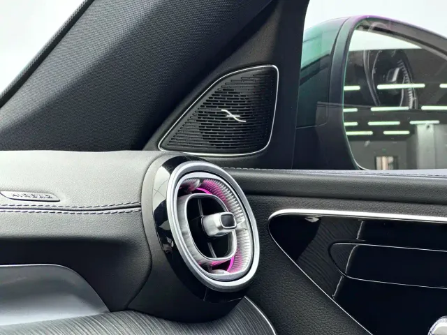 Mercedes-Benz C-Class — Фото автомобиля 8