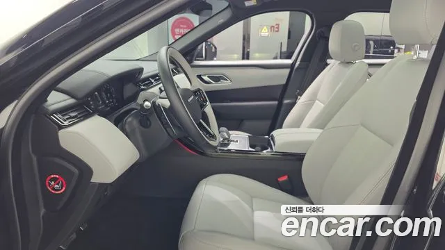 Land Rover Range Rover Velar — Фото автомобиля 3