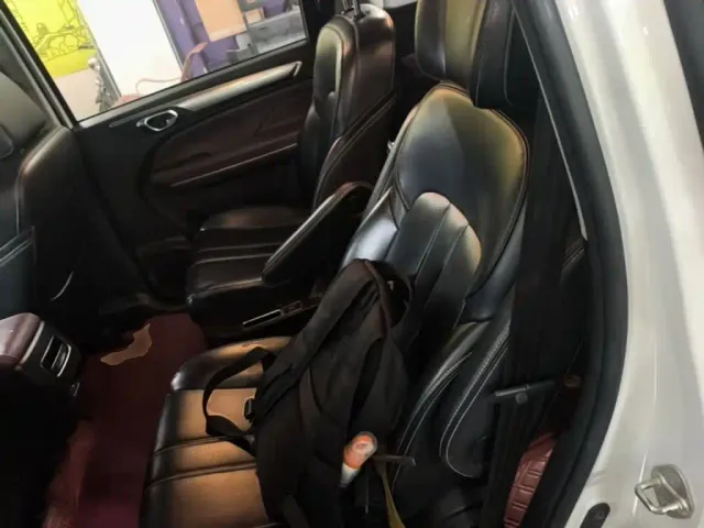 GAC Trumpchi M6 — Фото автомобиля 16