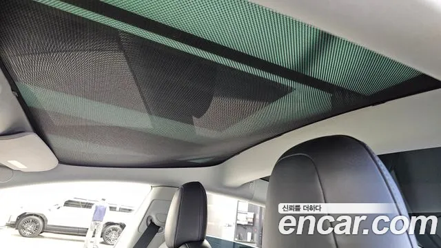 Tesla Model 3 — Фото автомобиля 27