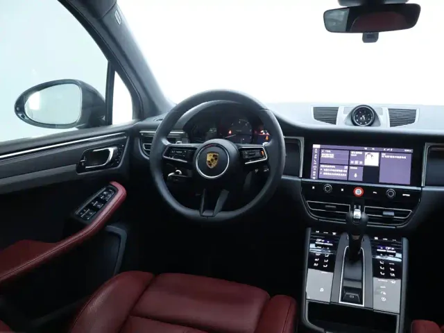 Porsche Macan — Фото автомобиля 15
