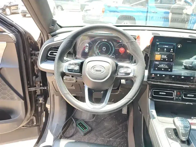 GAC Trumpchi GS8 — Фото автомобиля 10