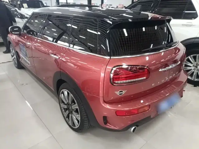 MINI Clubman — Фото автомобиля 4