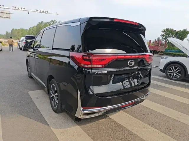 GAC Trumpchi M8 — Фото автомобиля 4