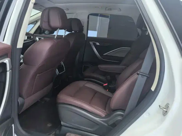 Geely Jiaji — Фото автомобиля 11
