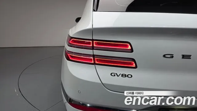 Genesis GV80 — Фото автомобиля 8