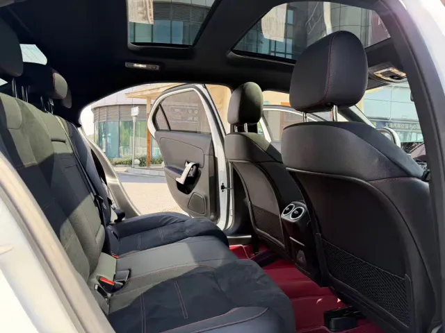 Mercedes-Benz A-Class — Фото автомобиля 11