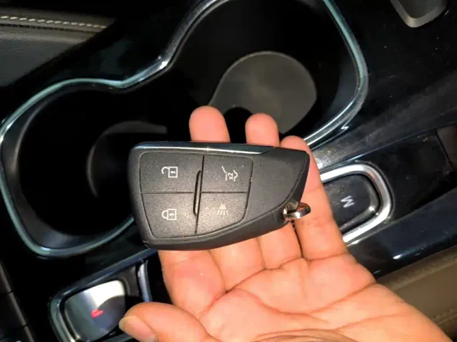 Buick Envision Plus — Фото автомобиля 8