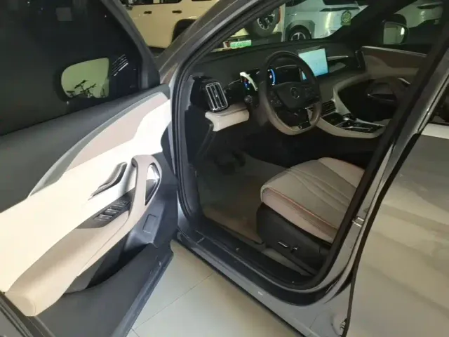 BYD Song Pro — Фото автомобиля 15