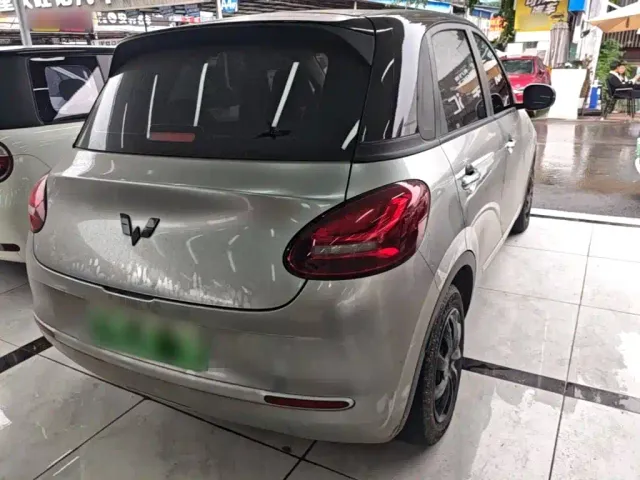 Wuling Bingo — Фото автомобиля 6
