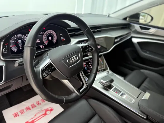 Audi A7 — Фото автомобиля 4