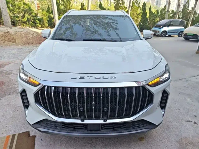 Jetour X70 Plus — Фото автомобиля 2