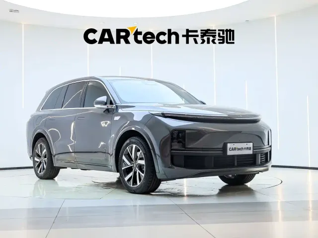 Li Auto L8 — Фото автомобиля 2