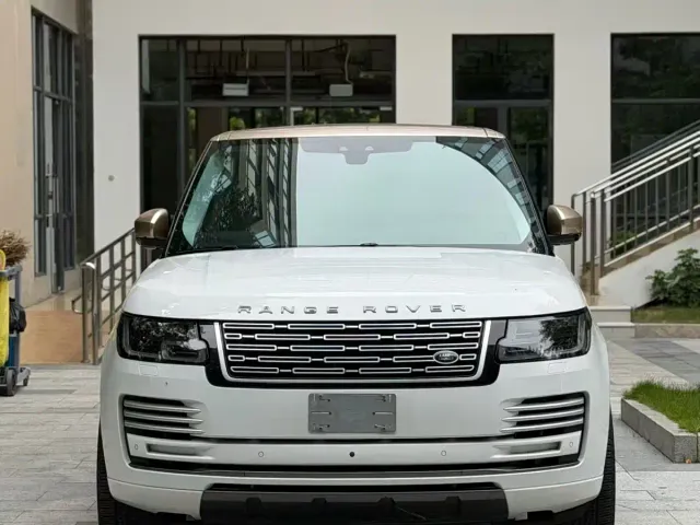 Land Rover Range Rover — Фото автомобиля 2
