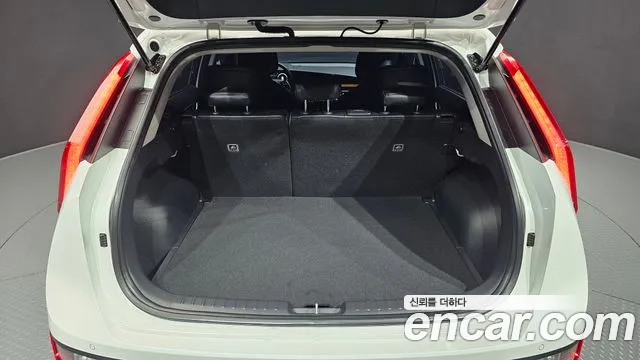 Kia Niro Niro (New) — Фото автомобиля 28