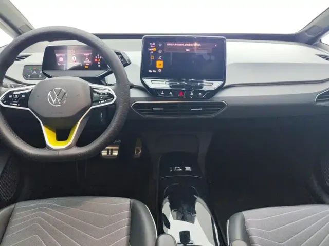 Volkswagen ID.3 — Фото автомобиля 12