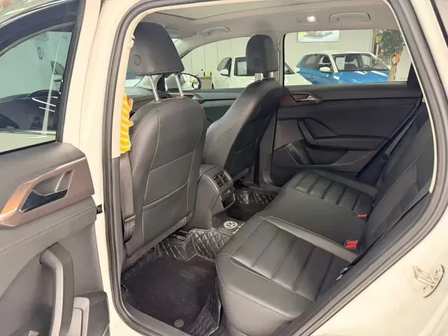 Volkswagen Tharu — Фото автомобиля 6