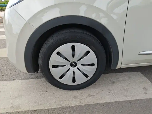 Wuling Bingo — Фото автомобиля 22
