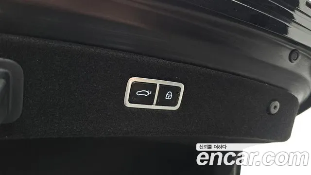 Genesis G90 Бензин 3.5 турбо AWD — Фото автомобиля 20