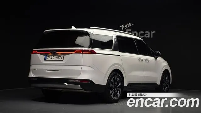 Kia Carnival 4th Gen — Фото автомобиля 2