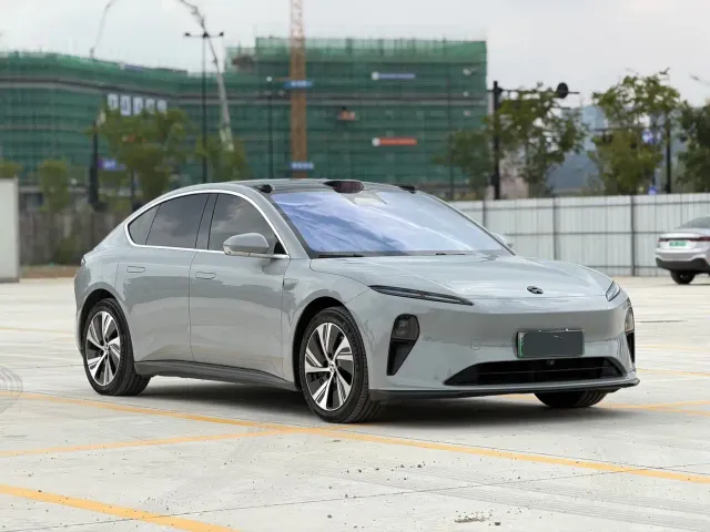 Nio ET5 — Фото автомобиля 5