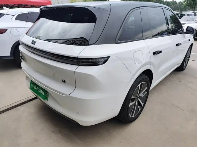 Li Auto L6 — Фото автомобиля 6