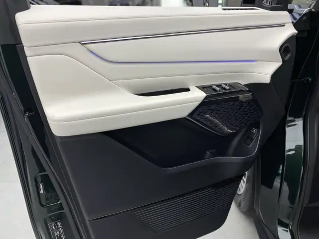Geely Yizhen L380 — Фото автомобиля 17