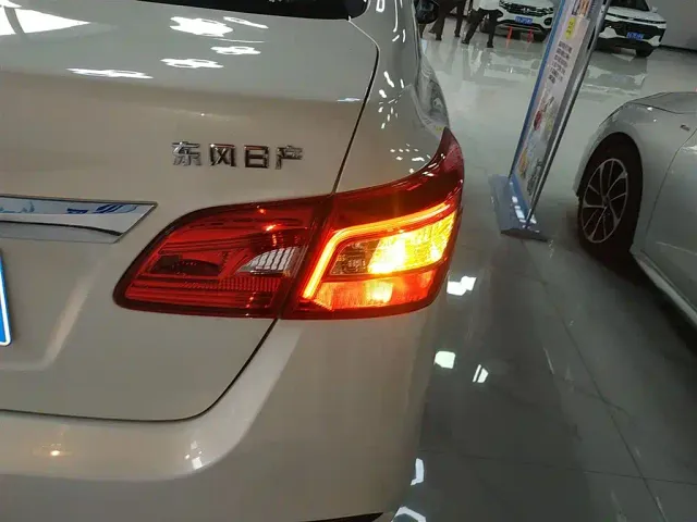 Nissan Sylphy — Фото автомобиля 23