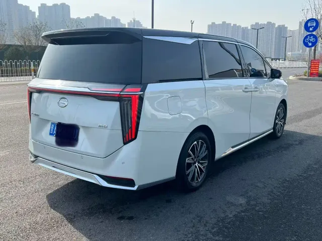 GAC Trumpchi M8 — Фото автомобиля 9