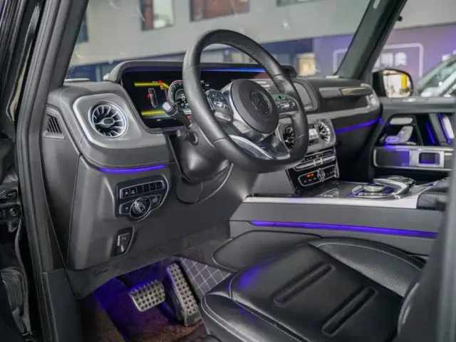Mercedes-Benz G-Class — Фото автомобиля 2