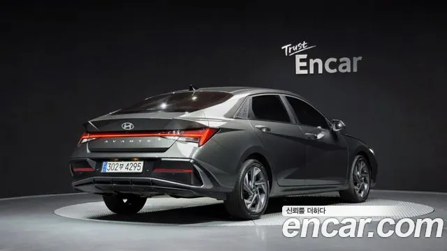 Hyundai AVANTE — Фото автомобиля 2