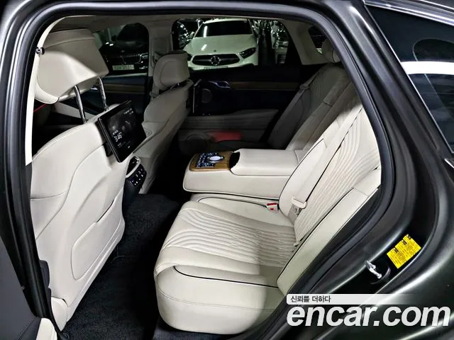 Genesis G80 Бензин 2.5 турбо AWD — Фото автомобиля 8