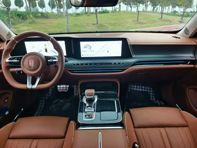 Hongqi H9 — Фото автомобиля 11