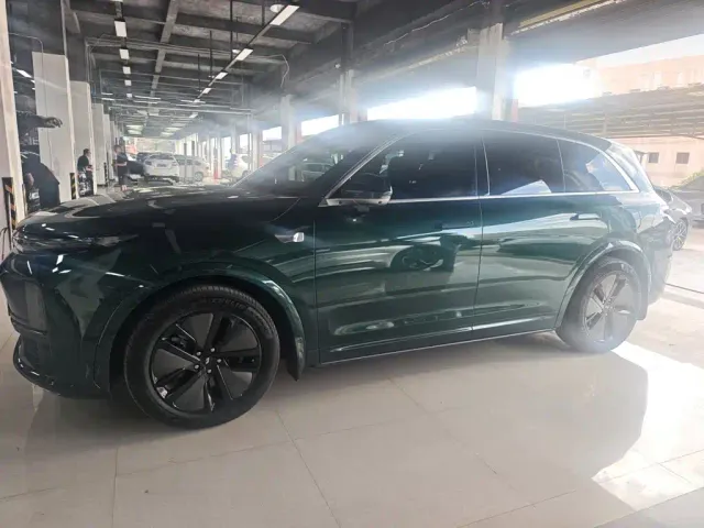 Li Auto L7 — Фото автомобиля 3