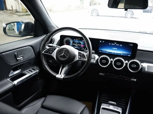 Mercedes-Benz GLB-Class — Фото автомобиля 6