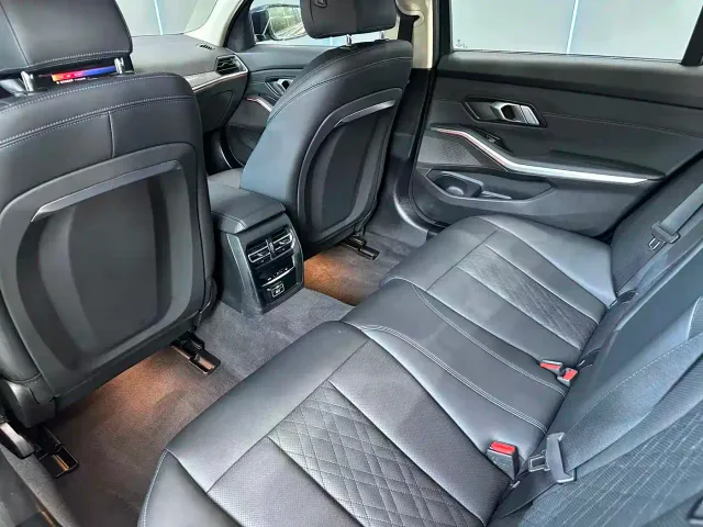 BMW i3 — Фото автомобиля 10