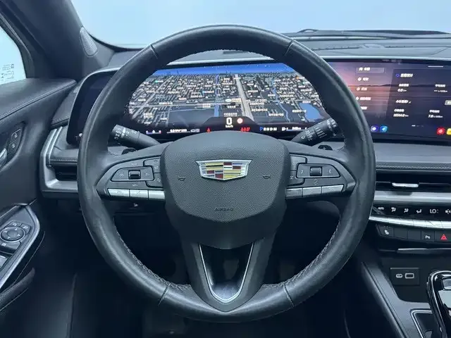 Cadillac XT4 — Фото автомобиля 12