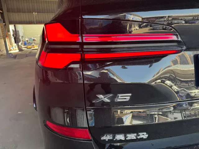 BMW X5 — Фото автомобиля 6