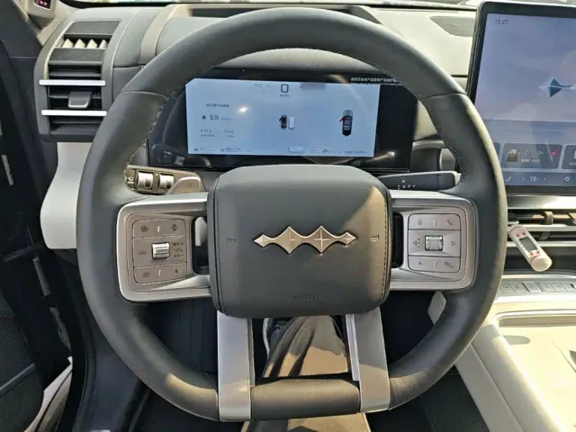 BYD FangChengBao Titanium 7 — Фото автомобиля 10