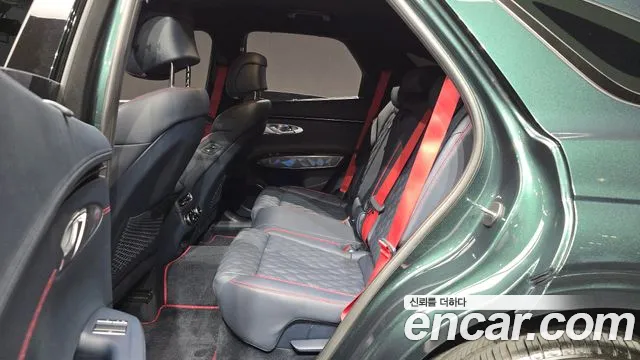 Genesis GV70 — Фото автомобиля 16