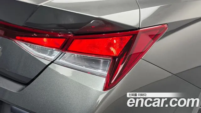 Hyundai Avante CN7 — Фото автомобиля 8