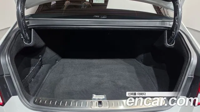 Genesis G90 Бензин 3.5 турбо AWD — Фото автомобиля 18