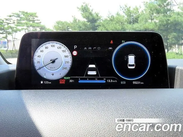 Hyundai Staria Staria — Фото автомобиля 8