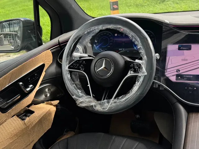 Mercedes-Benz EQS SUV — Фото автомобиля 19