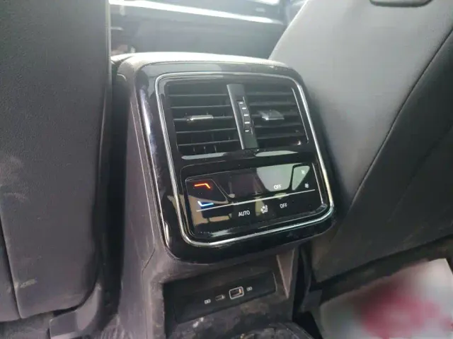 Volkswagen Passat — Фото автомобиля 13