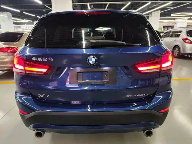 BMW X1 — Фото автомобиля 5